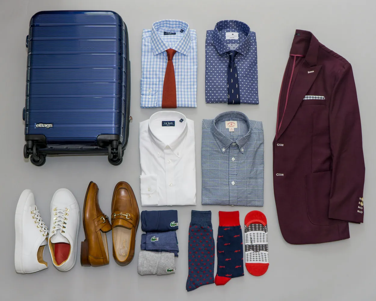 designing a travel wardrobe that combines style and utility