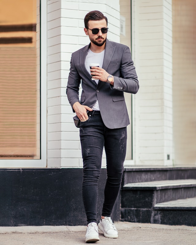 Crafting a Versatile Wardrobe: The Dance of Casual Meets Formal