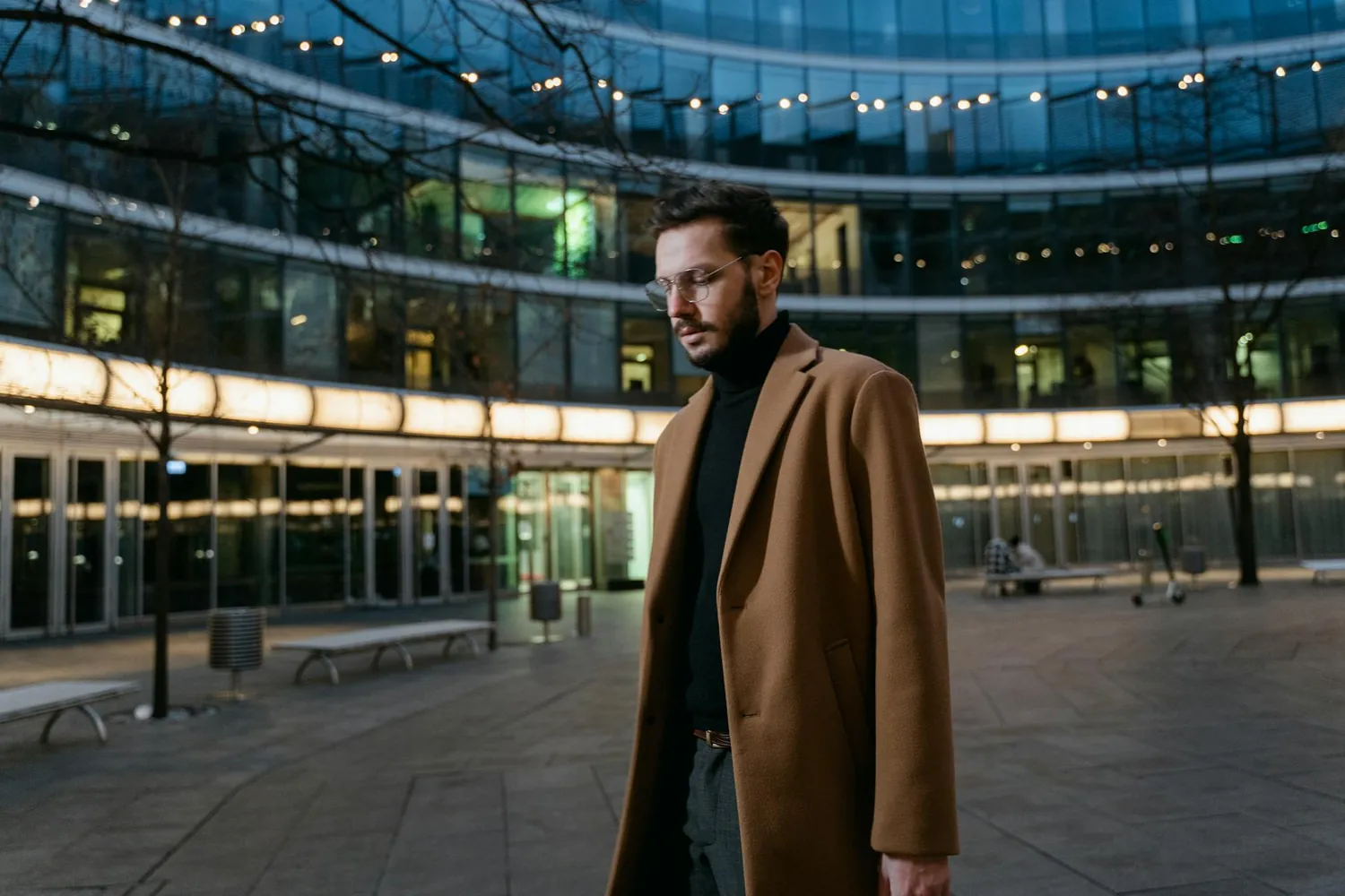 From Office to Dinner: Outfit Inspiration for Effortless Elegance