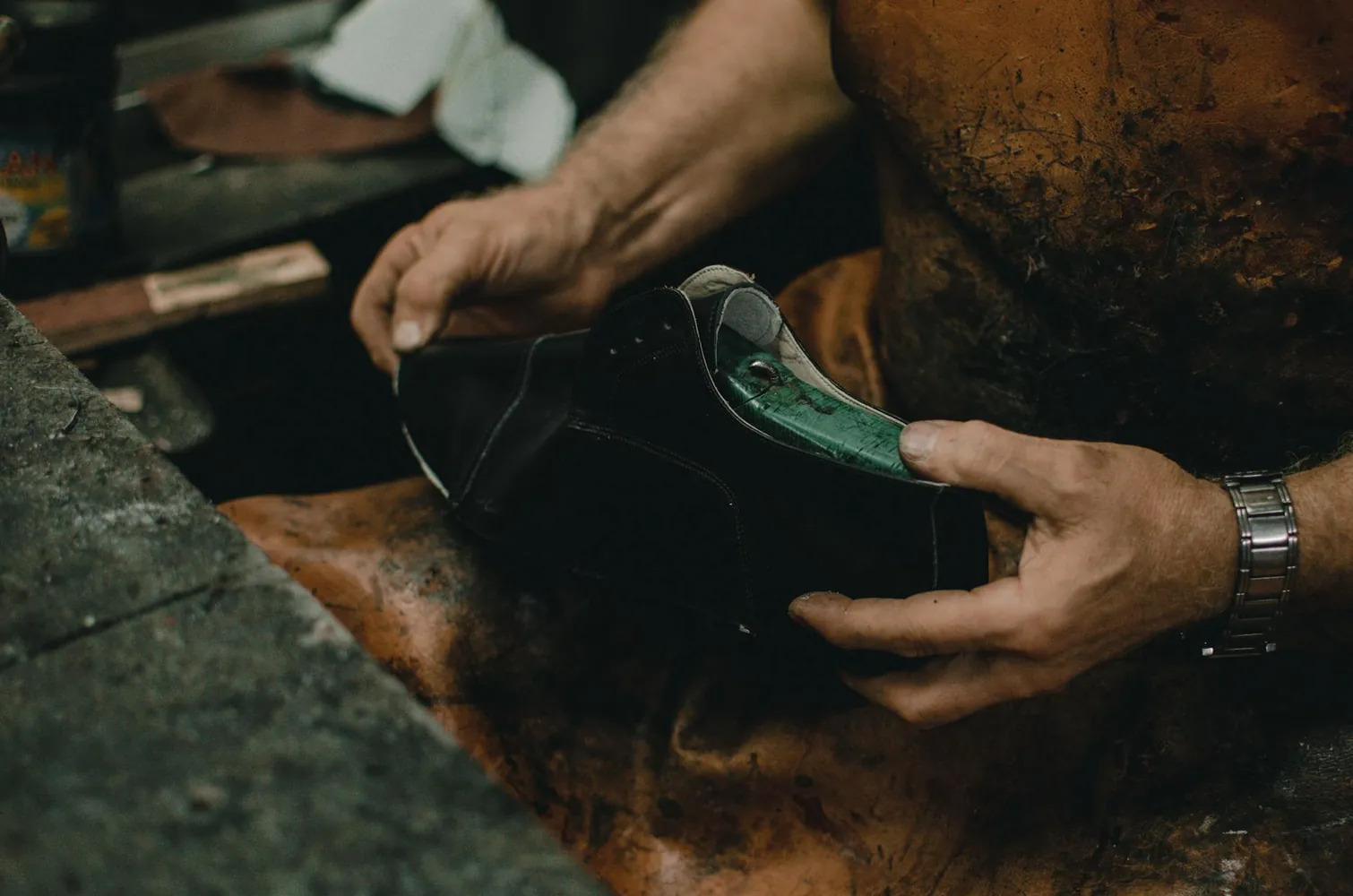exploring the artistry in hand-stitched leather shoe creation