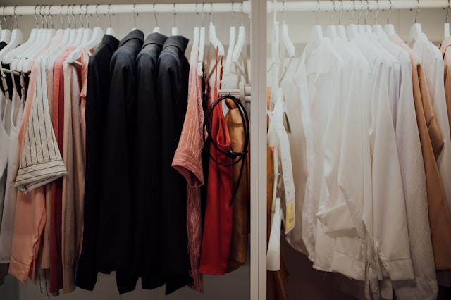 Creating Your Own Capsule Wardrobe: A Seasonal Checklist
