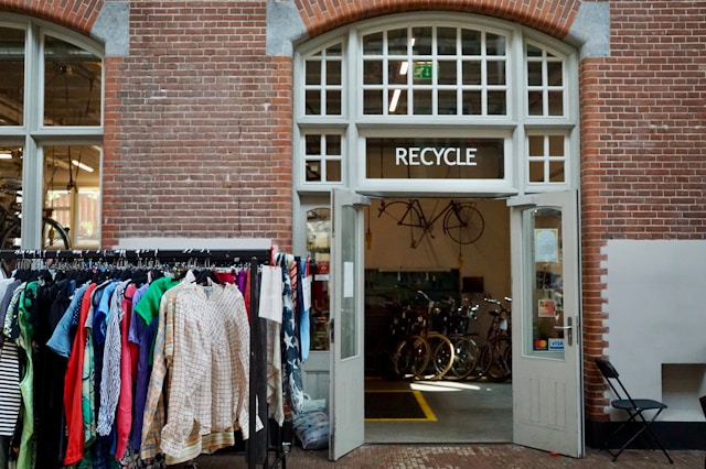 Measuring Sustainability: The Effect of Circular Fashion on Resource Consumption